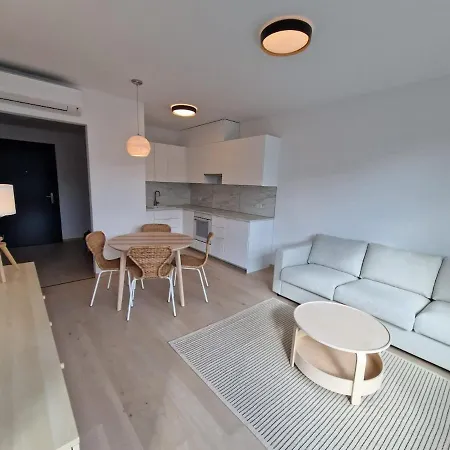 Eurovea Riverside With Parking - Prime Location Appartamento *