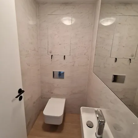 Eurovea Riverside With Parking - Prime Location Lejlighed *